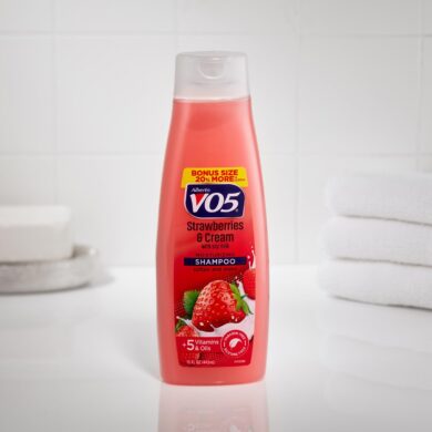 V05 Strawberries & Cream Shampoo 15 Fl Oz